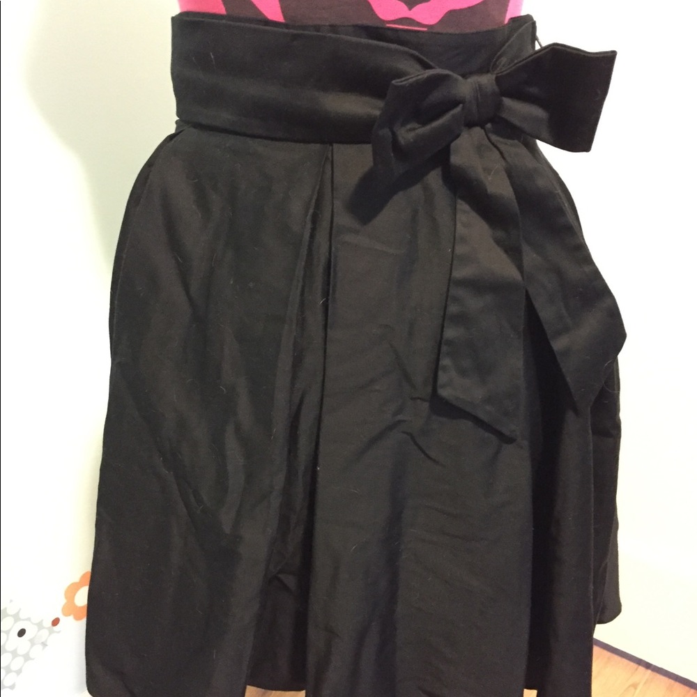 Pinup Girl Clothing black bow pleated skirt